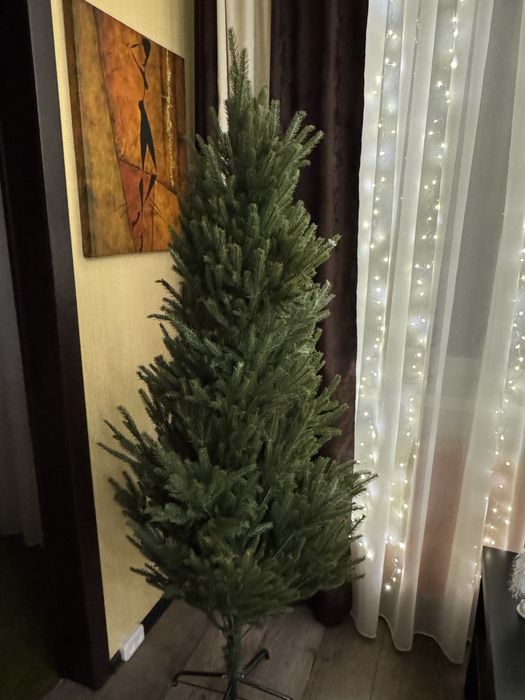 Продам искусственную елку