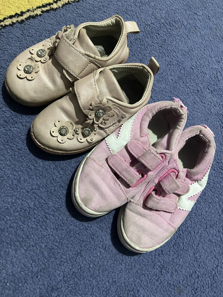 Обувь для 1-1,5 лет и 4-5 лет для девочки и одежда