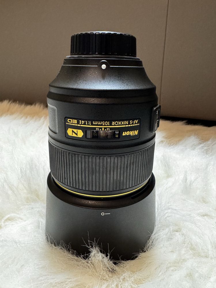 Dslr Nikon d5 body si obiective