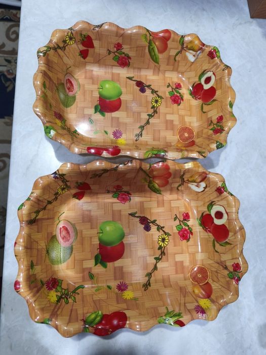 Салатницы или фруктовницы  2 штуки, пластиковые