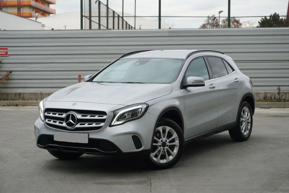 Mercedes-Benz GLA 4x4 2017 Piele*Navi*Camera*Keyless*LED 4matic Garantie*RATE