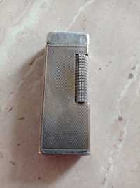 Bricheta Dunhill Swiss Made anii 1956-1960 pat no 1657352