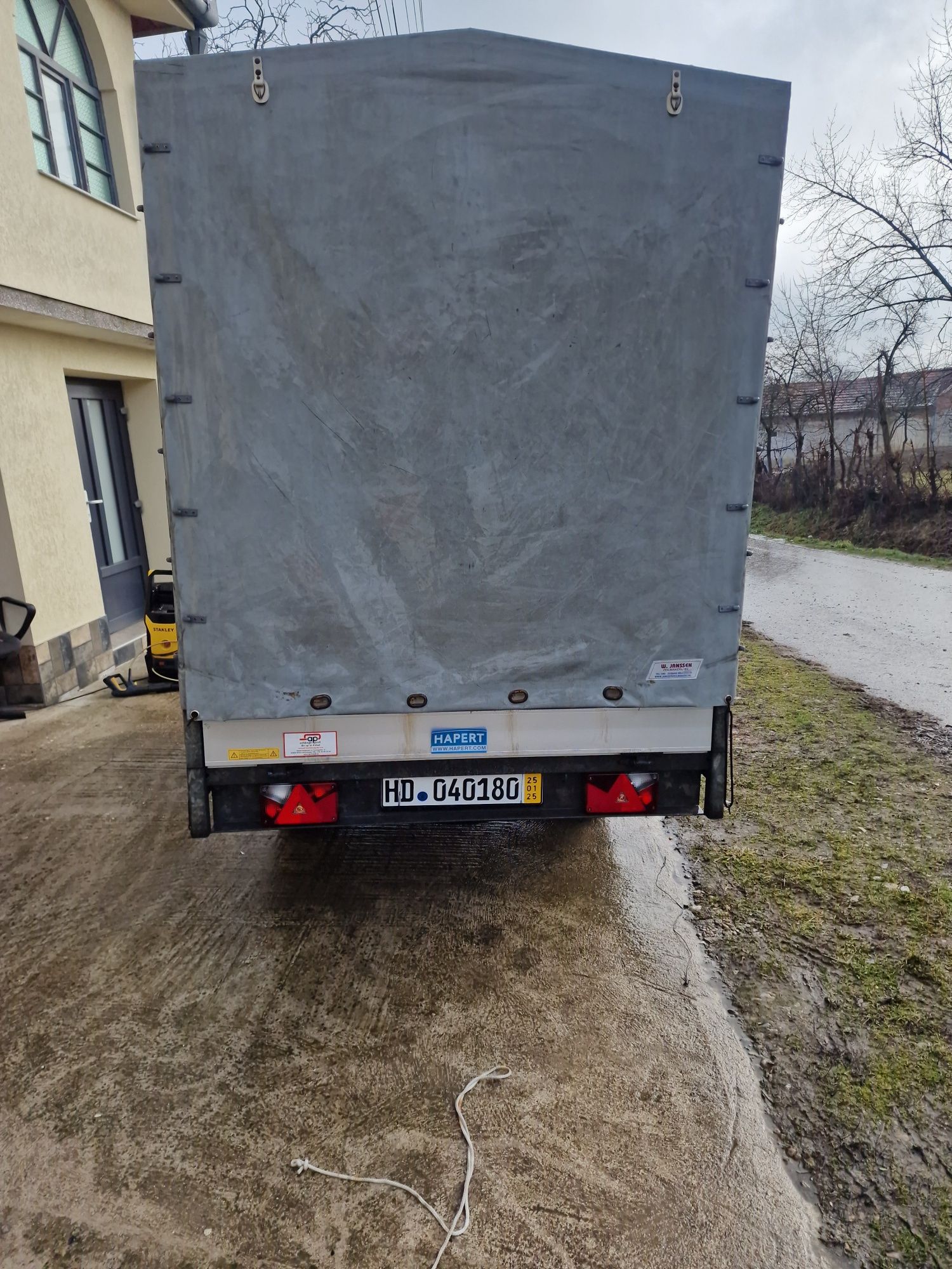 Vand remorca cu 2 axe Harpert