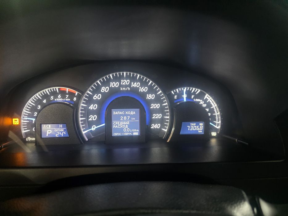 Щиток приборов камри 50, европейский сборки. Торг уместен только разум