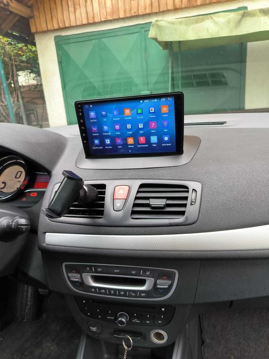 Navigatie Android Renault Megane 3 Fluence Waze YouTube GPS
