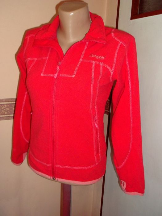 Bergans of Norway, Оригинален Суичър за ръст 140 см. Код 1009