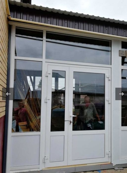 Входная группа. Двери пластиковые алюминиевые конструкции