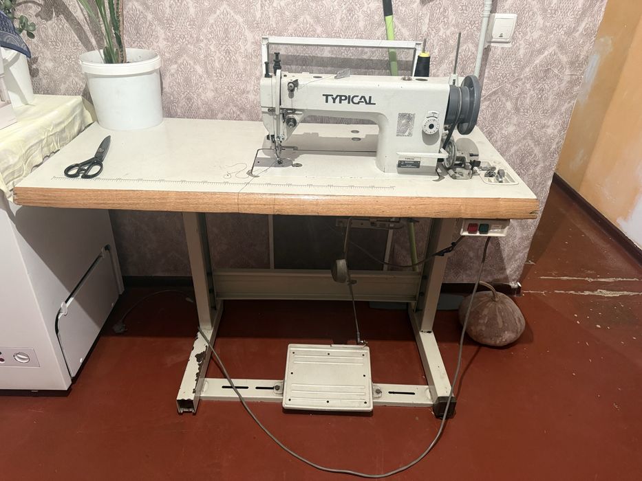 Швейная машинка Tupical