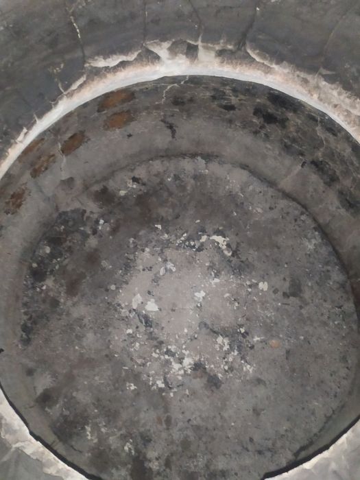 2 та тандир сотилади катта ва кичик иллакаси хам бакувват