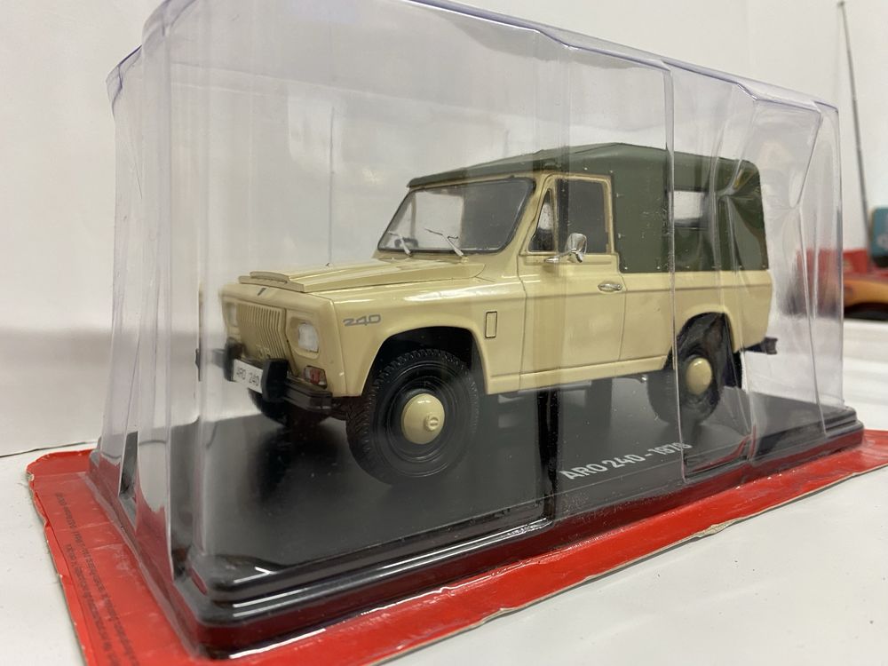 ARO 240 an 1978 machetă auto scara 1:24 Hachette