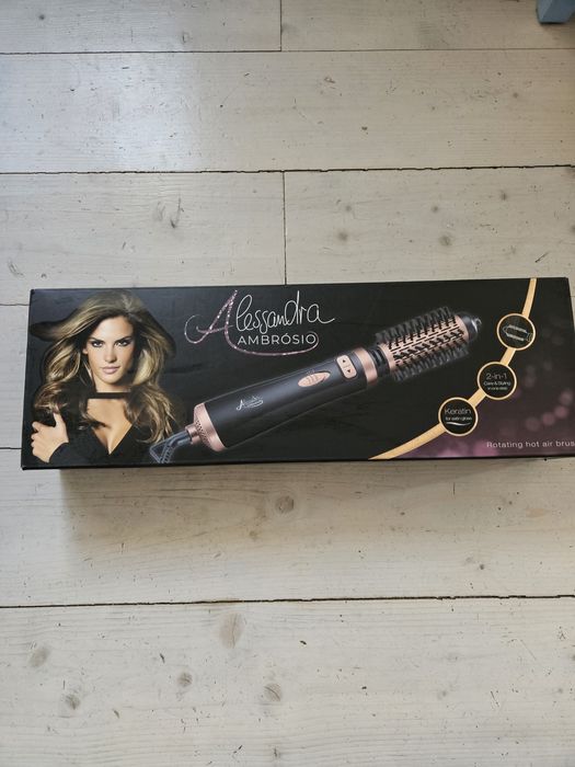 Въртяща се четка / сешоар