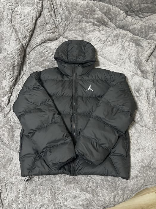 Geaca jordan de iarna marimea M noua nici o purtare
