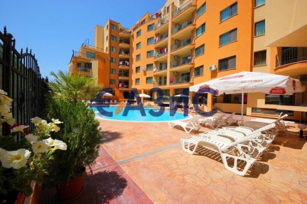 Продава се Тристаен апартамент в к.к. Слънчев бряг - 90 кв.м за 800 €/кв.м - Снимка #14