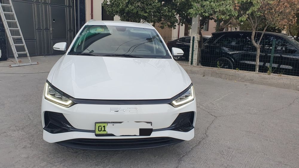 BYD. E 2, Luxury. Yili 2024. Yurgani 55000. Narxi 15200
