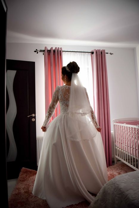 Vând Rochie Mireasă