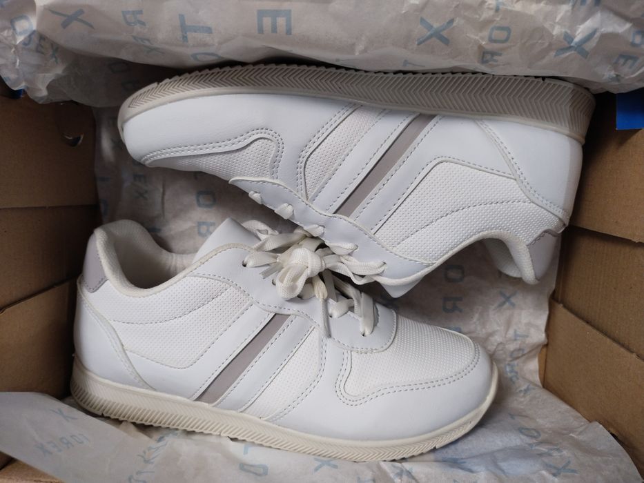 Продаю, кеды 36р-р 5900тг