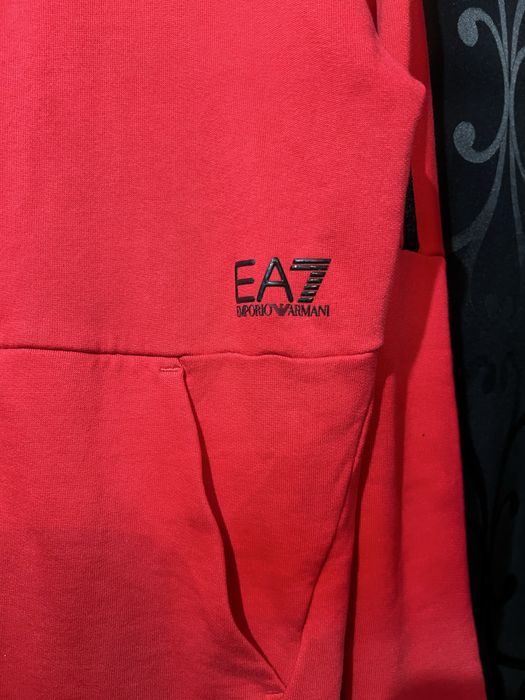 Bluză cu glugă Roşie EA7