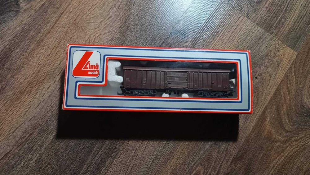 Продавам влакчета и локомотиви на фирмата PIKO