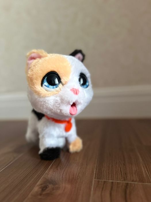 Real friends hasbro котенок