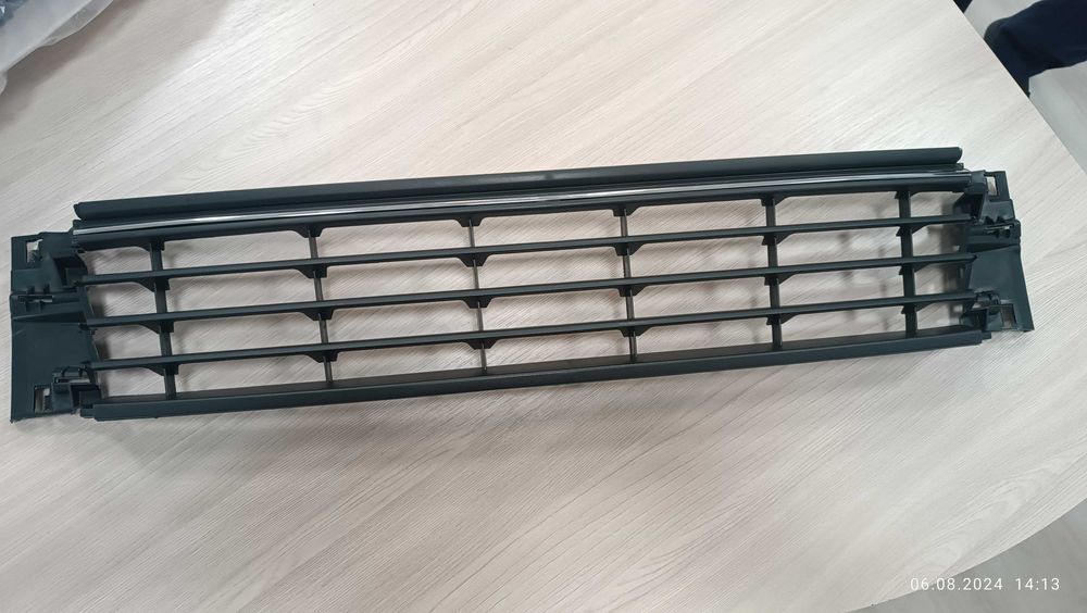 Решетка бампера (с хромом) Polo 14- седан Hatchback 6C