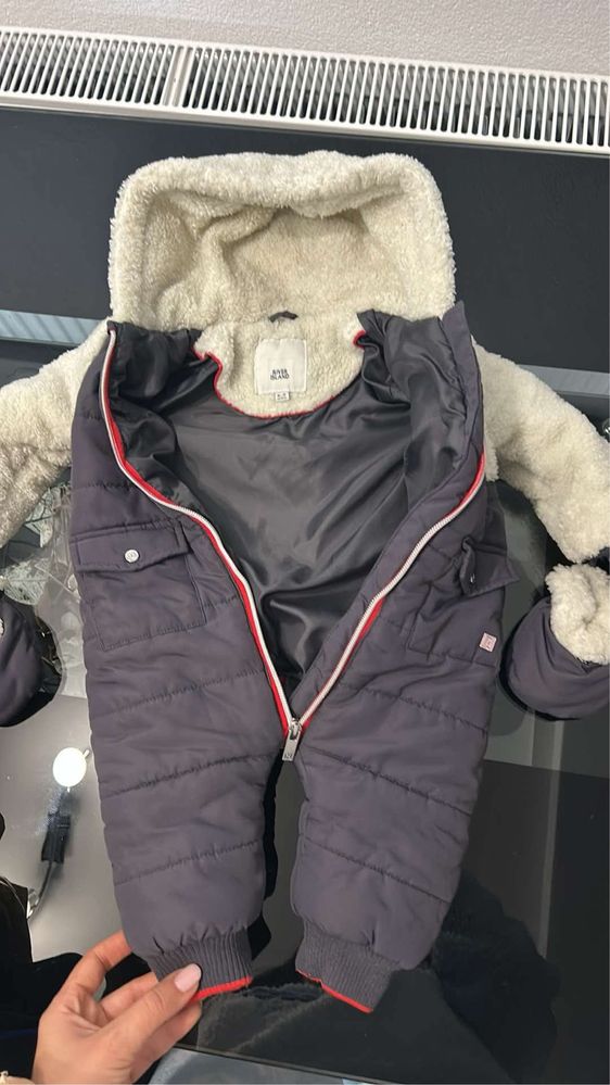 Космонавт River Island