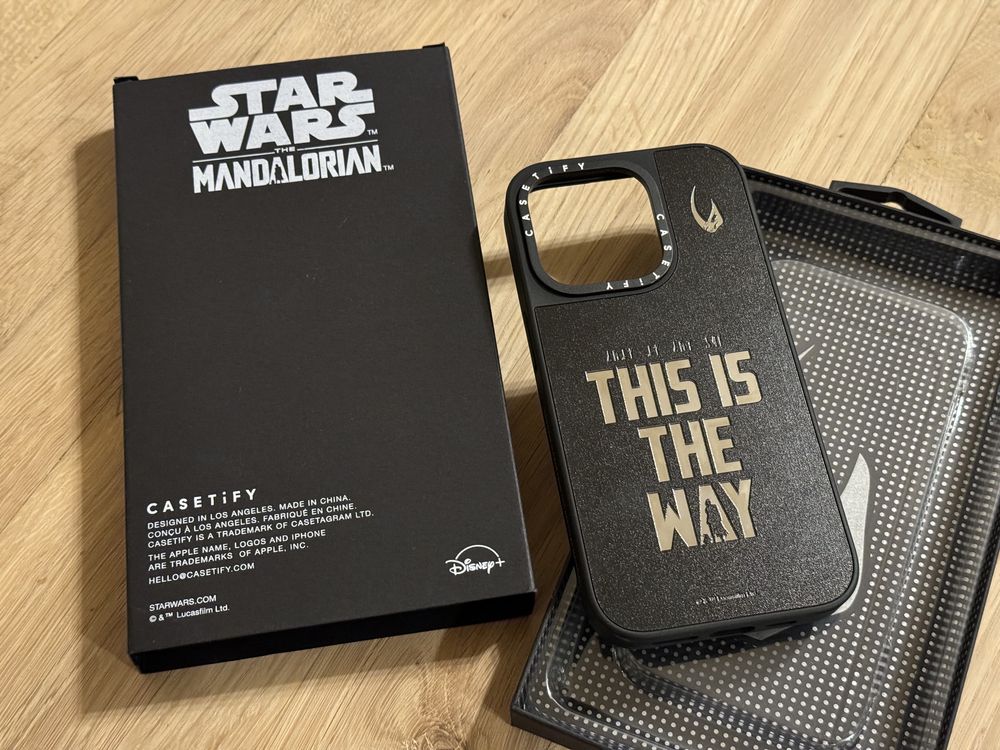 Husa iPhone 15 Pro Casetify - The Mandalorian-Limited Edition