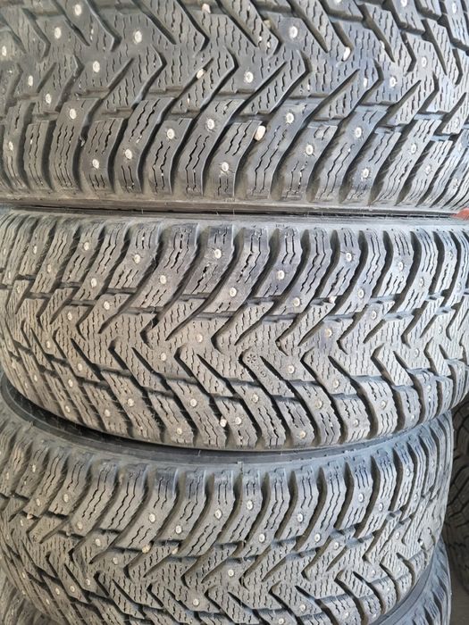 Зимняя резина шипы NOKIAN HAKKA 8