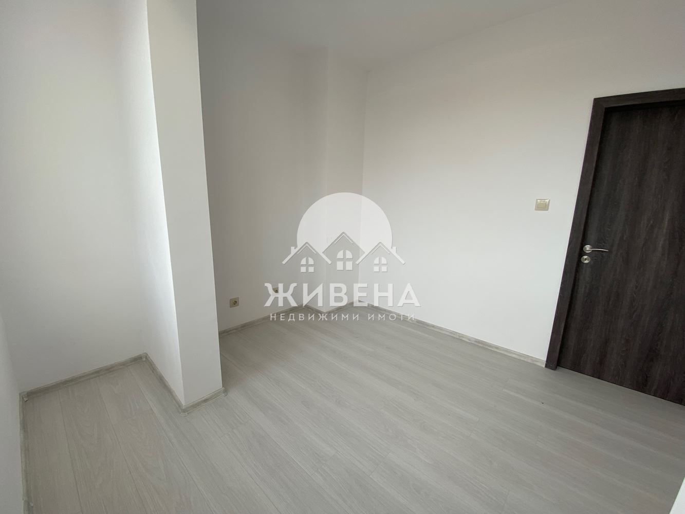 Продавам панелен апартамент, 60 кв.м, кв. Трошево, до бивш Пфое мол