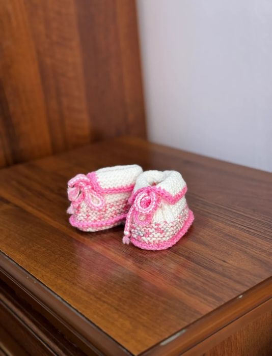 Детские вязанные пинетки