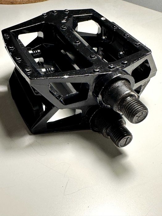 Pedale Metalice Biclicleta filet 9/16
