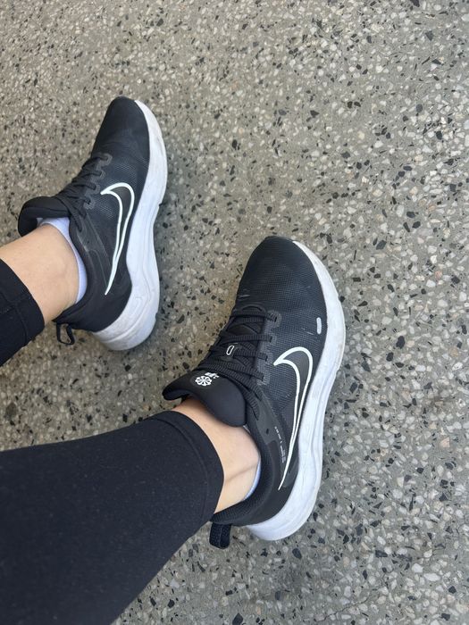 Дамски маратонки Nike