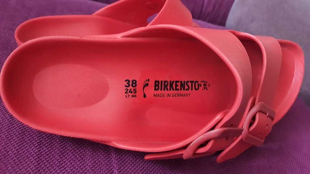 Slapi usori de plaja Birkenstock marimea 38