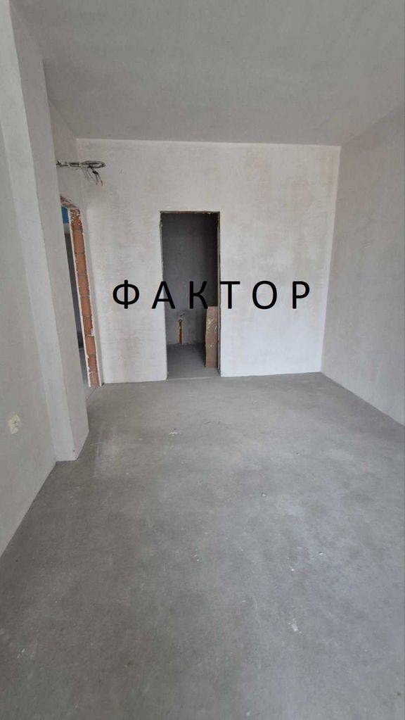 Продава се Тристаен апартамент в Пловдив, Христо Смирненски - 130 кв.м за 1916 €/кв.м - Снимка #4