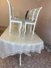 Продается гостинный стол и стулья