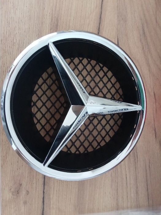 Emblema grila radiator Mercedes GLA GLK CLA C CLASS W204
