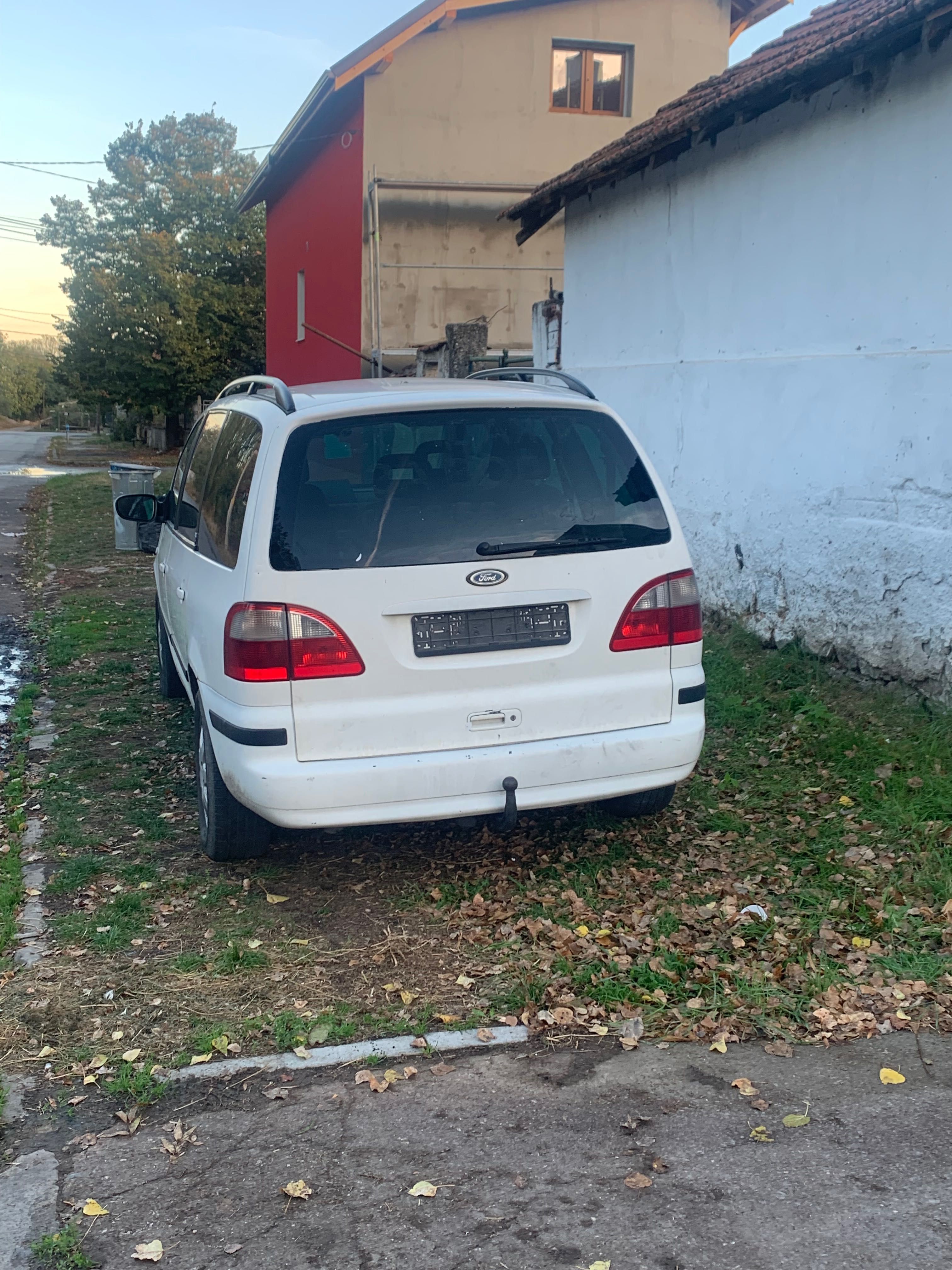 Ford Galaxy 1.9 116кс 6 скорости 2003г