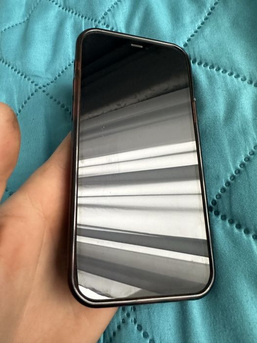 Iphone 12 64gb 80% baterie