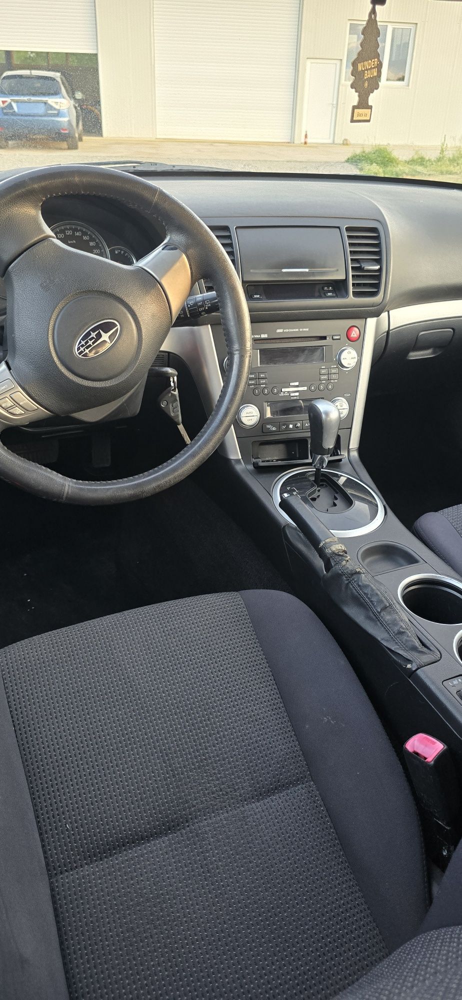 Subaru legacy 2.0R