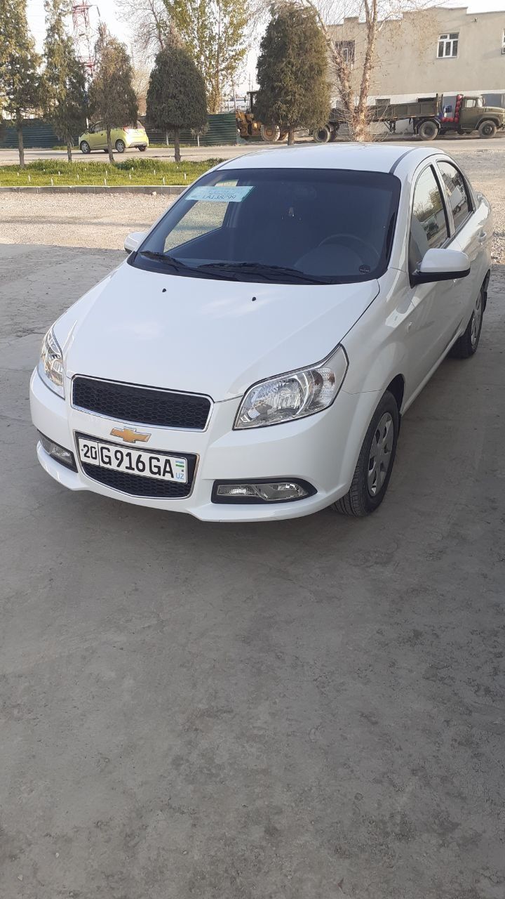 Nexia 3 sotiladi