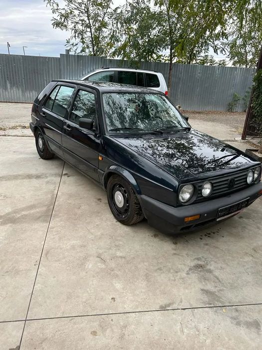 Volkswagen Golf 2 1990 1.6 benzina 75 CP 5 usi 120.000 km, acceptat ca vehicul istoric