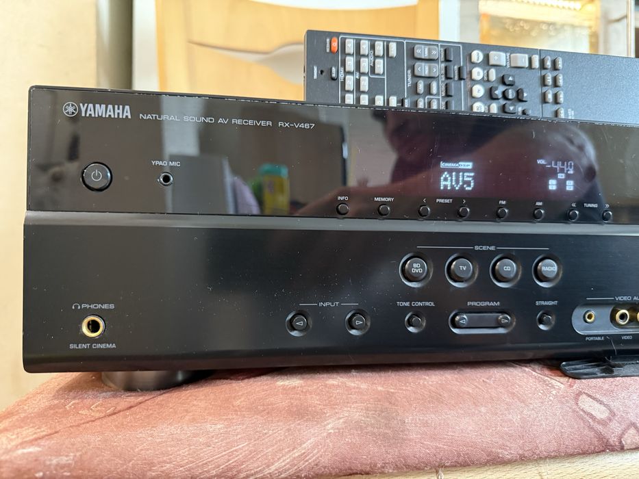 Yamaha RX-V467 resiver