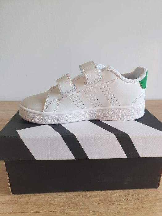 Vand adidași mărimea 27