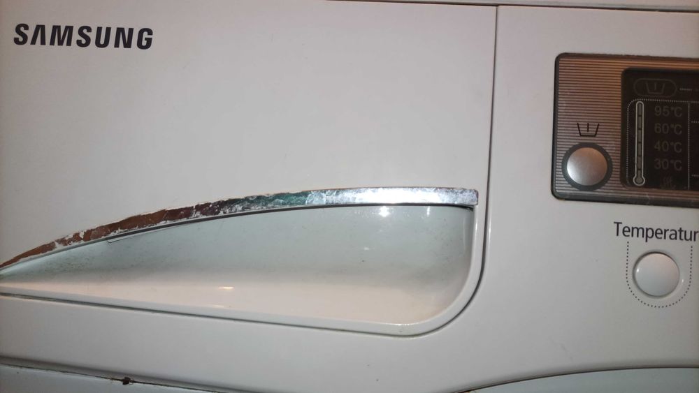 Продавам пералня Самсунг