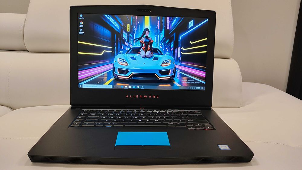 Laptop gaming Alienware ,intel core i7- ,video 8 gb nvidia , ram 32 gb