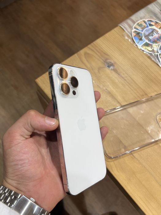 Iphone 14 pro max в идиалном состояни срочно продаётся цвет белый KHA