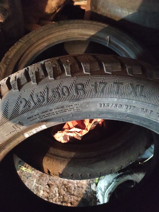 Продам комплект зимней шины на 17