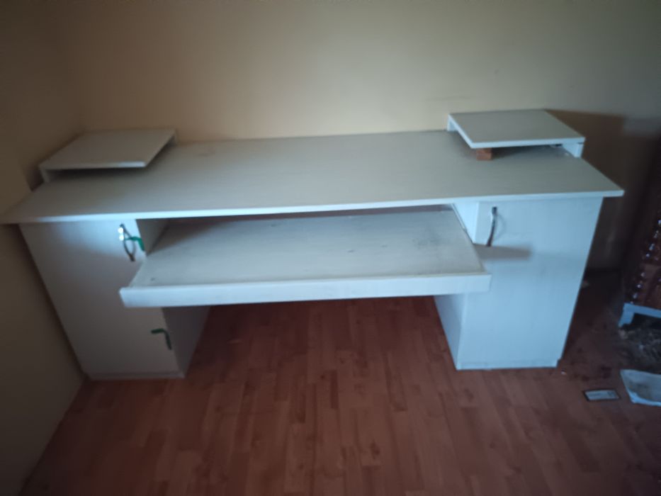 Masa pentru Studio Înregistrari