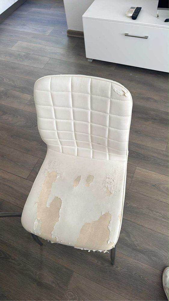 Диван със столове