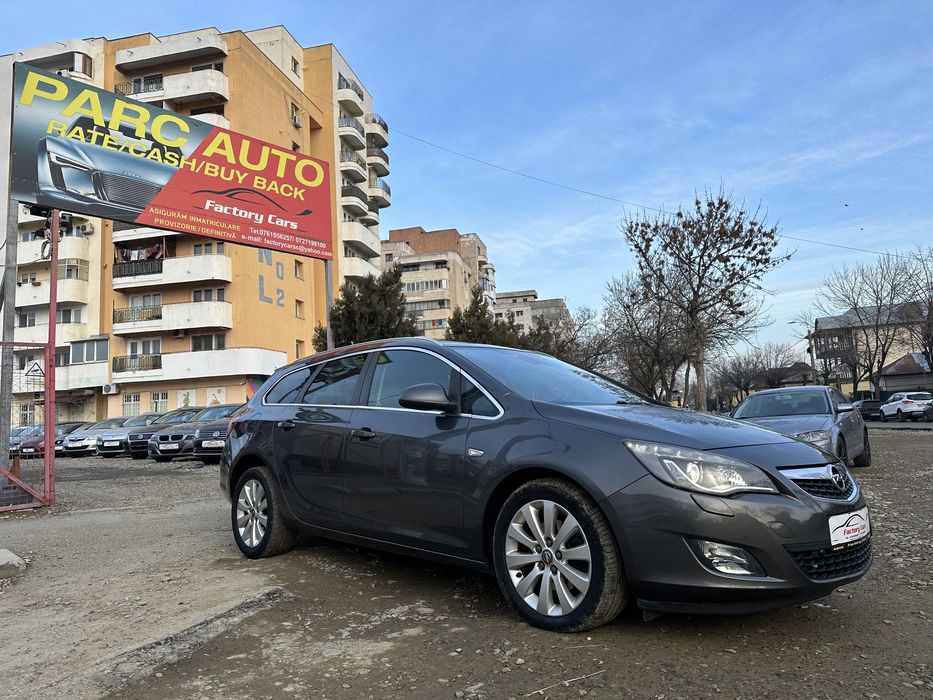 Opel Astra J An 2012 Piele Navi Mare BI-XENON Led PDC F+S Pilot