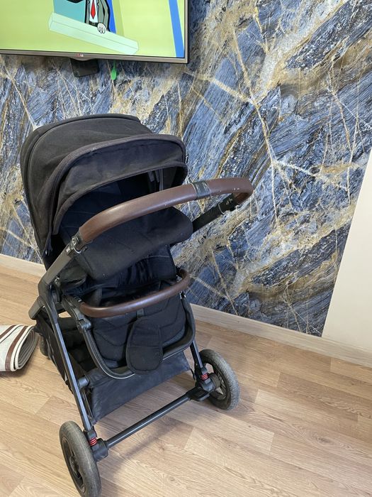 Коляска детская прогулочная